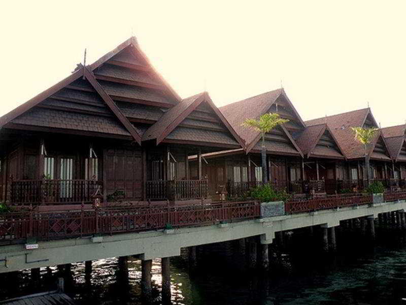 Hotel Pantai Gapura Makassar Exterior foto